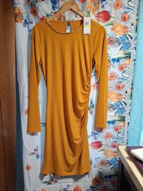 New Michael Kors Long-Sleeve Ruched Midi Dress in Mustard Size Meduim